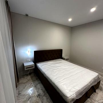 Василя Гаджеги вул., (Будинок 4)