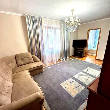 Героїв Крут вул. (Фурманова), 20