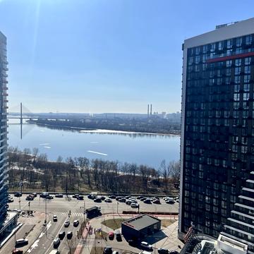 Причальна вул., 14