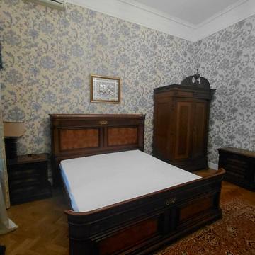 Садова вул., 12