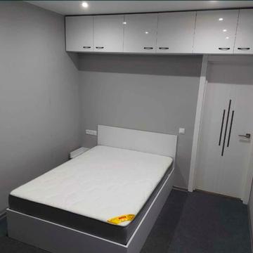 Героїв Небесної Сотні просп., 36