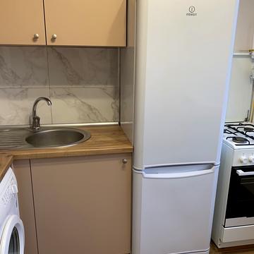 Лесі Українки бульв., 36/10