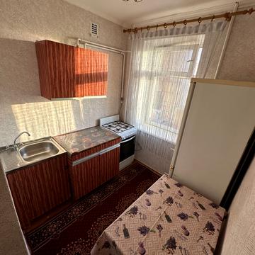 Кулика і Гудачека вул. (Макарова), 38