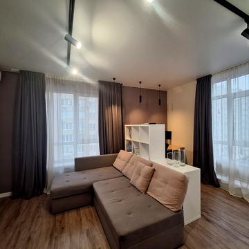 Академіка Шалімова вул., 70/2