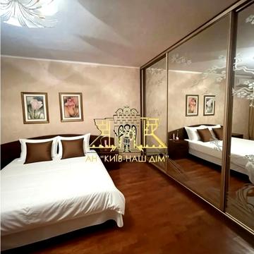 Юлії Здановської вул. (Ломоносова), 58