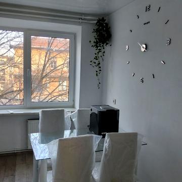 Пилипа Орлика вул., 5