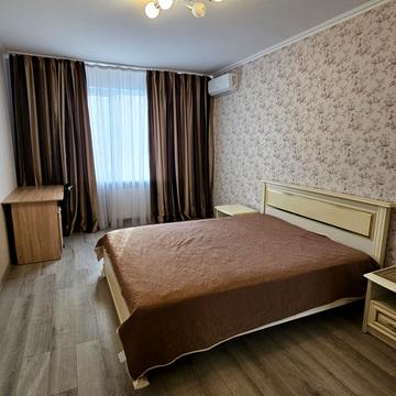 Бориса Гмирі вул., 12-Б