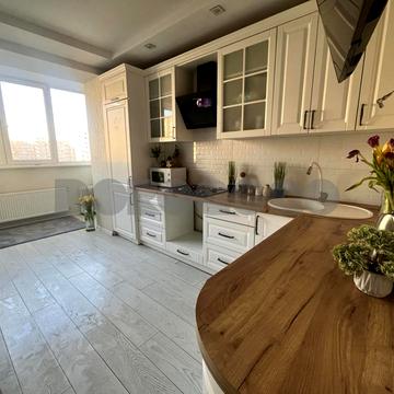 Боголюбова вул., 33