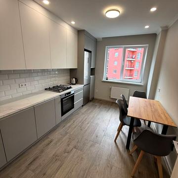 Тараса Шевченка вул., 25