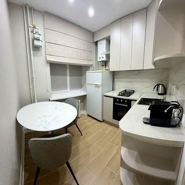 Борщагівська вул., 2