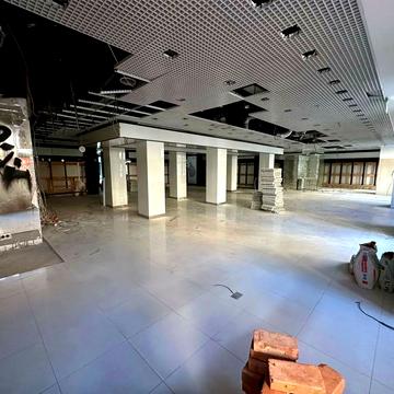 Велика Васильківська вул. (Червоноармійська), 3