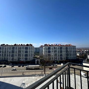 Гетьмана Мазепи вул., (Будинок 1)