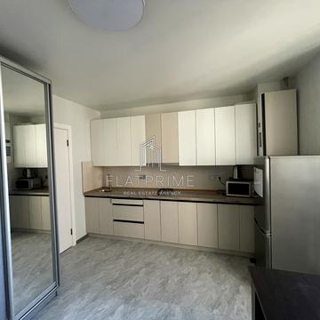 Нова Виноградна вул., 20