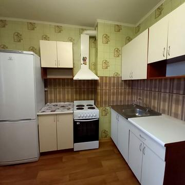 Григорія Ващенка вул., 1