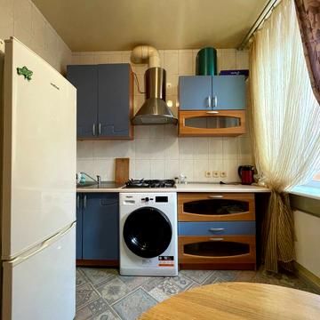 Архітектора Олега Петрова вул. (Чернишевського), 21