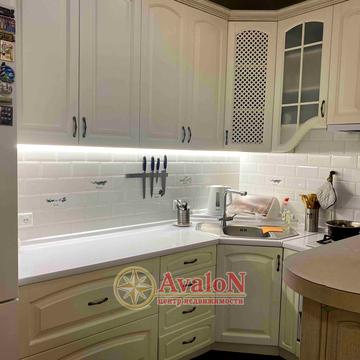 Лесі Українки вул., 64