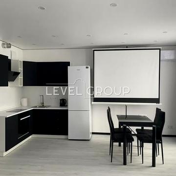 Олександра Олеся вул., 10