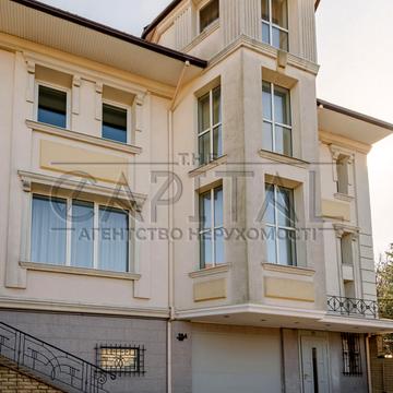 вул. Ломаківська