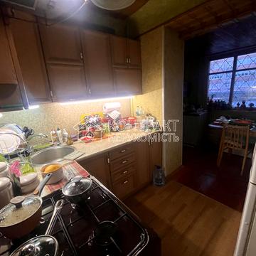 Андрія Ощепкова вул., 11