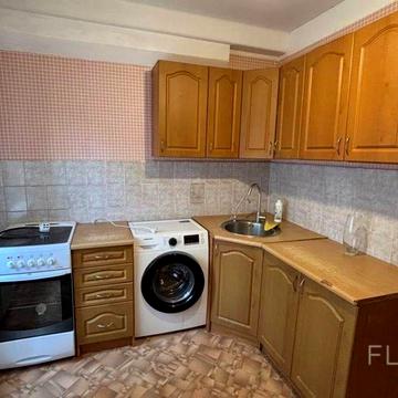 Оболонський просп., 31