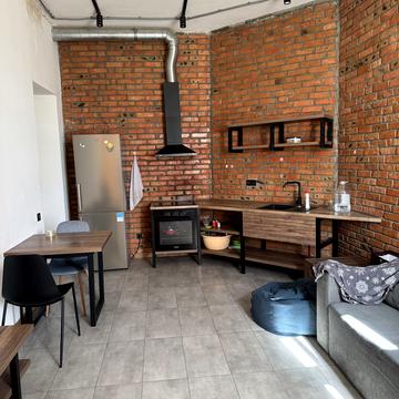 Протасів Яр вул., 8