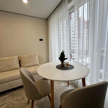 Університетська вул., 1л