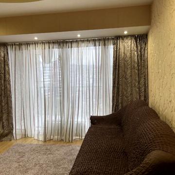 Олександра Поля просп. (Кірова), 27-Д