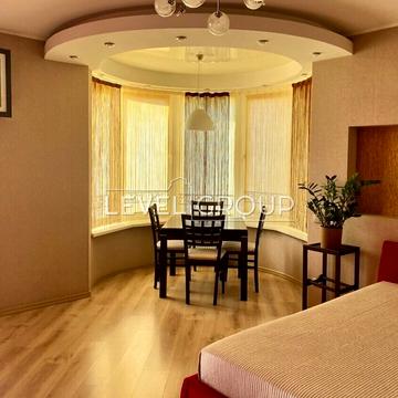 Дніпровська набережна вул., 26-А