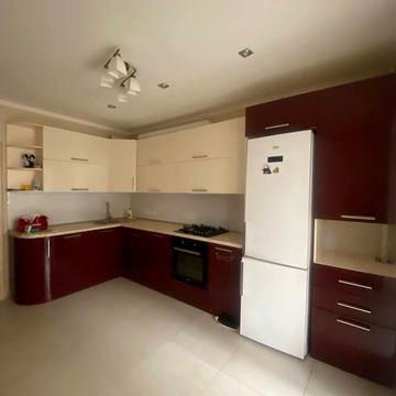 Софіївська вул., 2г