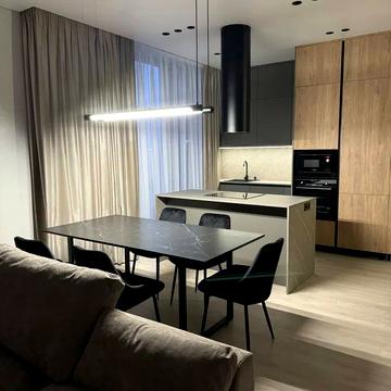 Андрія Верхогляда вул. (Михайла Драгомирова), 14