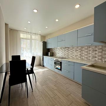 Європейського Союзу просп. (Правди), 41-Г