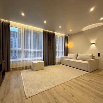 Героїв Майдану вул., (Будинок 4)