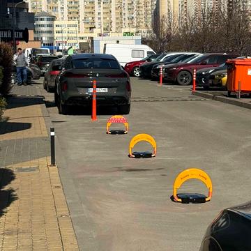 Дніпровська набережна вул., 14-А