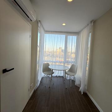 Олега Мудрака вул. (Генерала Наумова), 1-Б