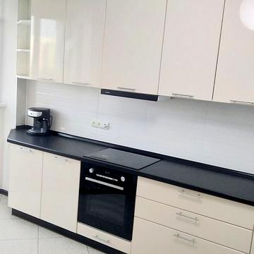 Середньофонтанська вул., 30/1