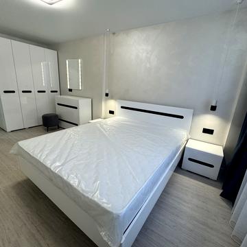 Білогірська вул., (Будинок)