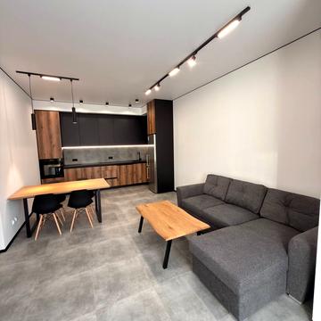 Вовчинецька вул., (Будинок)