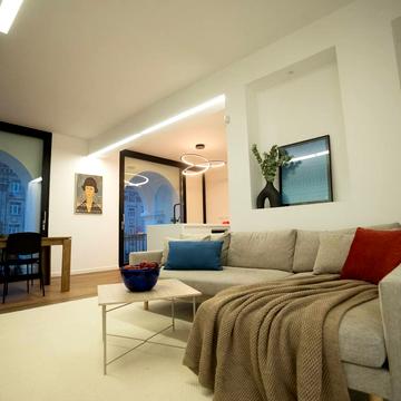 Хрещатик вул. (Kreschatic), 25