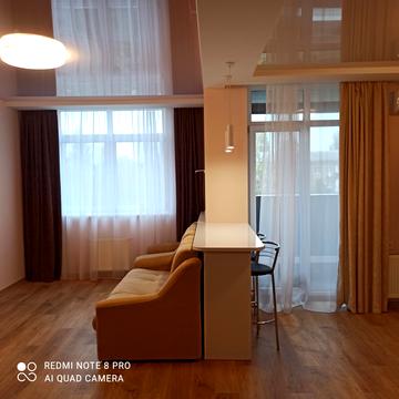 Вацлава Гавела бульв. (Івана Лепсе), 28