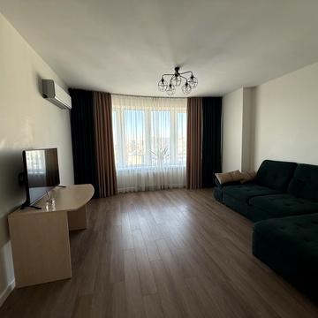 Дніпровська набережна вул., 26-Б