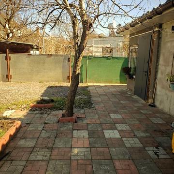 Сергія Шелухіна вул. (Олександра Невського), 16