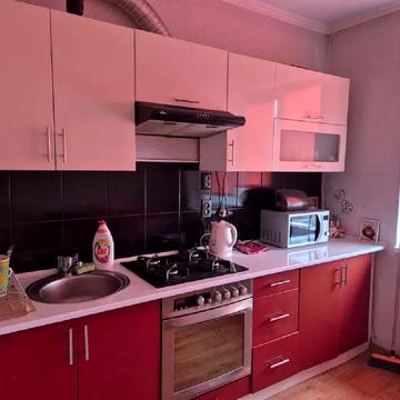 Богдана-Ігора Антонича вул., 5