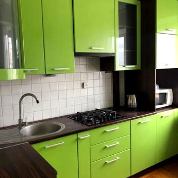 Кирила Трильовського вул., 5