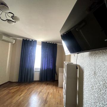 Юрія Шумського вул., 5