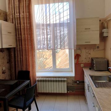 Преображенська вул., 35