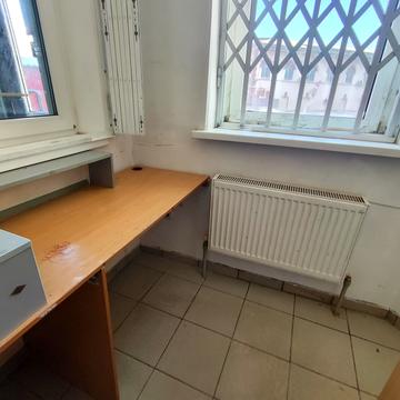 Майдан Озерний вул. (Боброва), 16