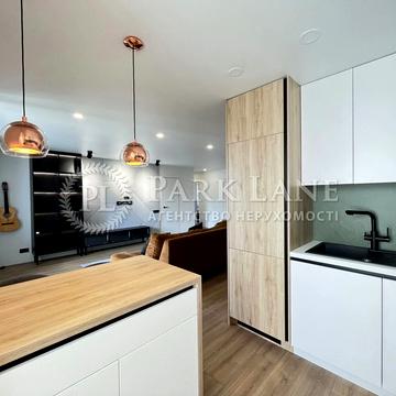 Конча-Заспинська вул. (Генерала Матикіна), 16