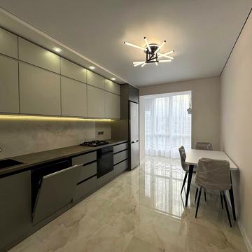 Княгинин вул., (Будинок 37)