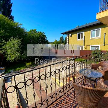 Богатирська вул.