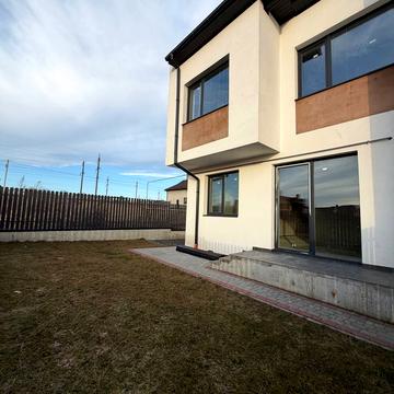 Наварійська вул.